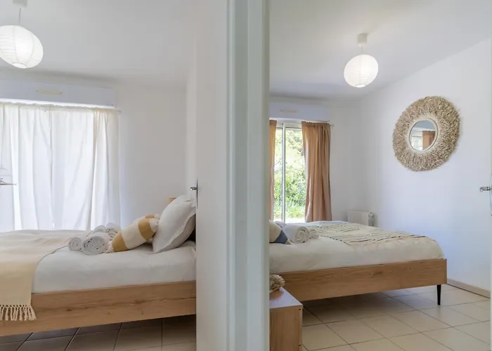 Therjad - A Deux Pas Du Port De